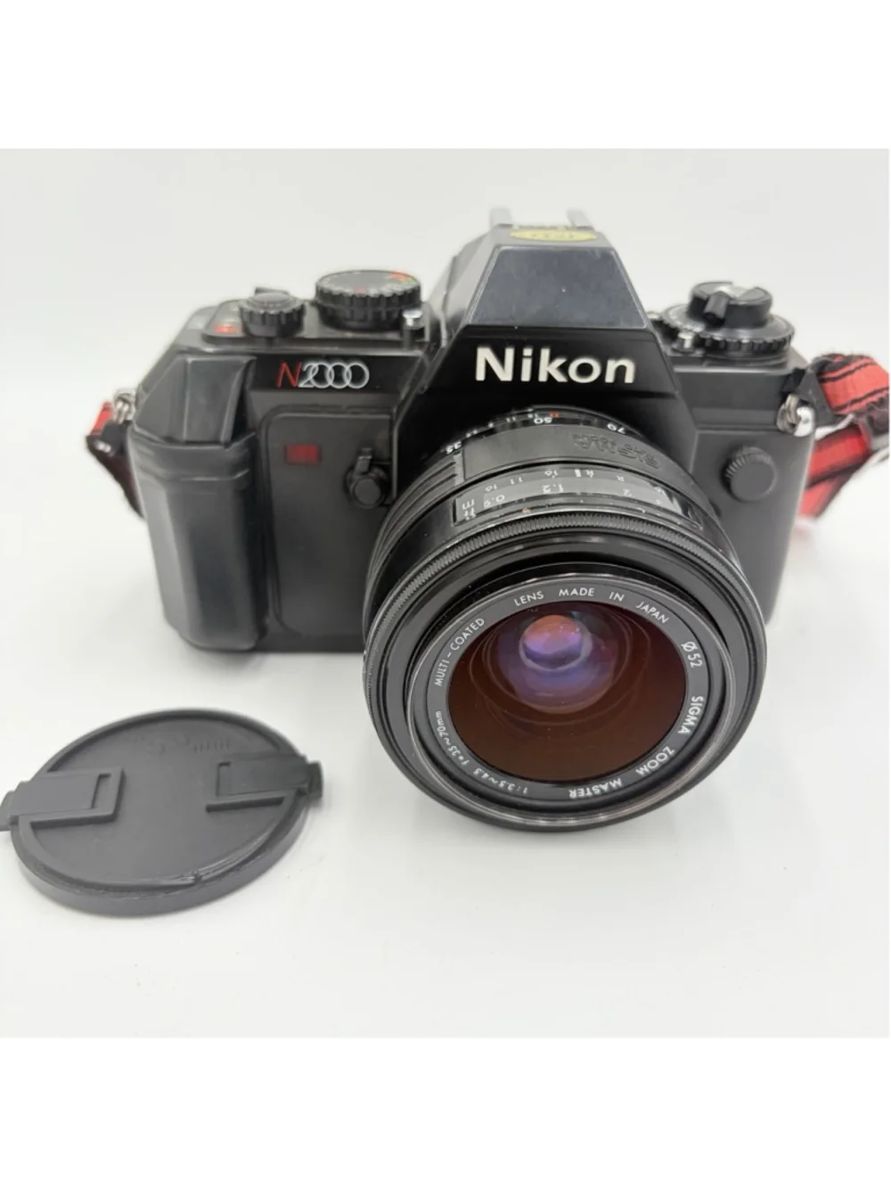 NIKON N2000 35mm SLR Camera SIGMA 35-70mm Lens NO POWER Parts Repair